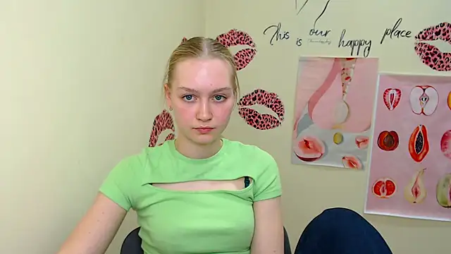 MademoiselleCl online show from February 22, 2025, 4:40 pm