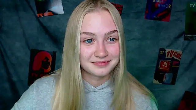 MademoiselleCl online show from October 7, 2025, 12:13 pm