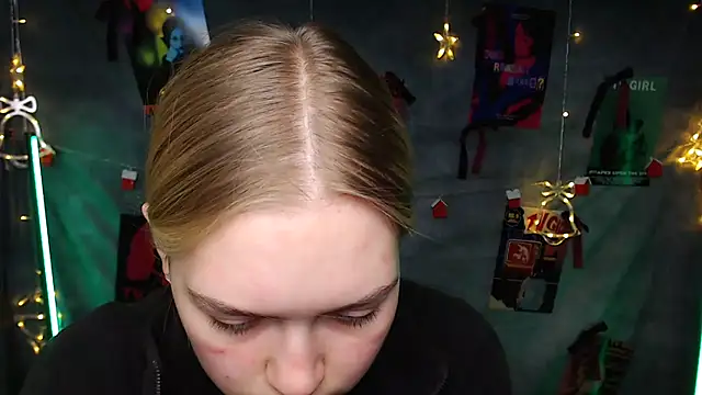 Snapshot of MademoiselleCl chatting on January 17, 2026, 7:02 am MademoiselleCl online show from January 17, 2026, 7:02 am