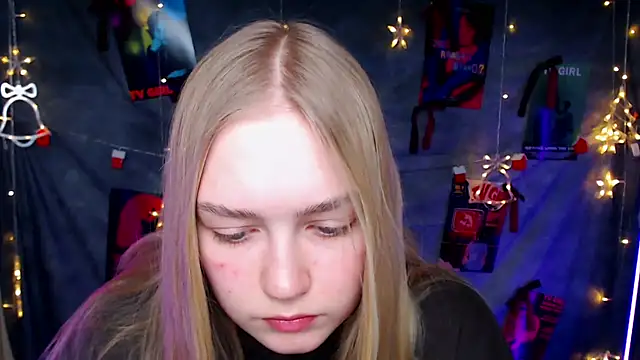 Snapshot of MademoiselleCl chatting on January 18, 2026, 1:15 pm MademoiselleCl online show from January 18, 2026, 1:15 pm