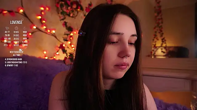 Snapshot of GillianDowdey chatting on November 6, 2025, 2:45 am GillianDowdey online show from November 6, 2025, 2:45 am