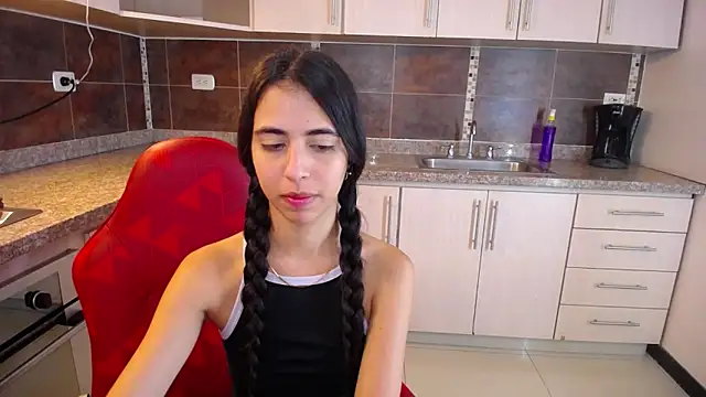 anna alvarez online show from March 18, 2025, 10:36 am