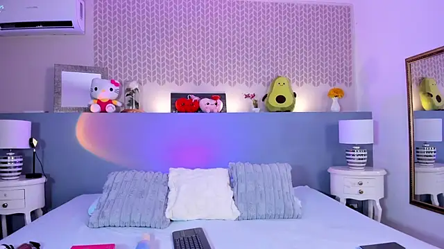 CheryelFox online show from March 27, 2026, 10:42 pm