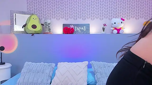 CheryelFox online show from May 22, 2026, 8:47 pm