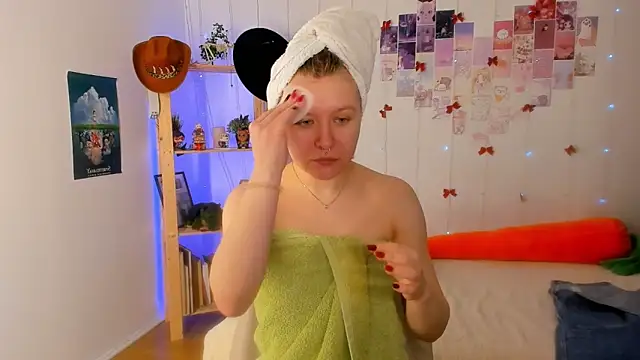 Snapshot of leazy_peazy chatting on March 20, 2025, 9:04 am leazy peazy online show from March 20, 2025, 9:04 am