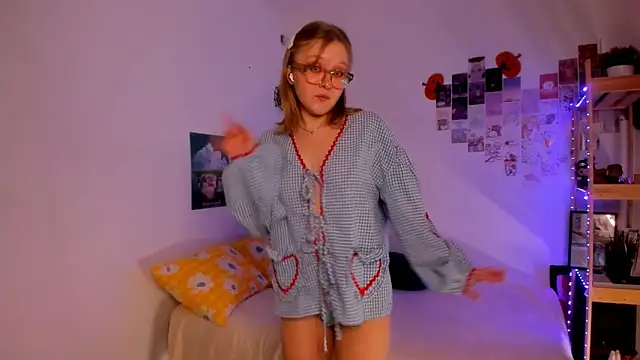 Snapshot of leazy_peazy chatting on November 27, 2025, 6:48 am leazy peazy online show from November 27, 2025, 6:48 am