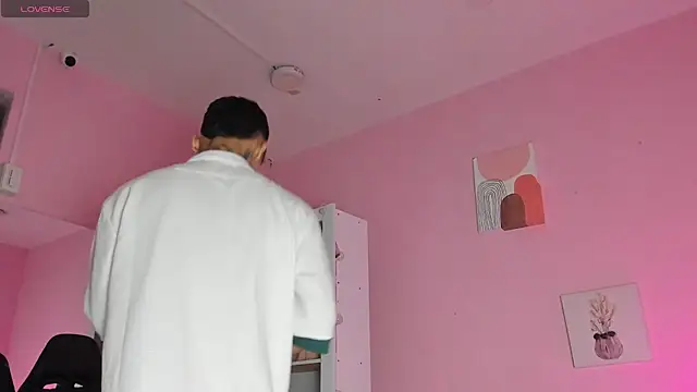 Snapshot of Ian_Castillo_ chatting on September 26, 2025, 11:14 am Ian Castillo online show from September 26, 2025, 11:14 am