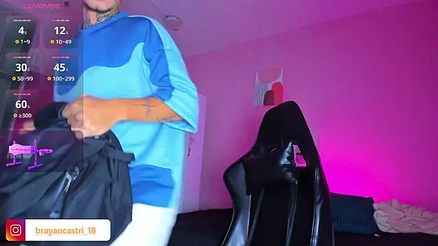 Ian Castillo  online show from November 17, 2025, 11:16 am