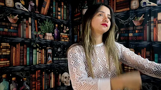 julietta   jackson online show from November 12, 2025, 8:41 pm