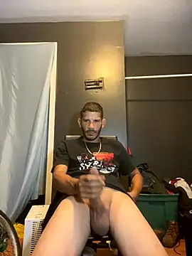 Snapshot of Chico_Bellaco chatting on September 20, 2025, 4:57 am Chico Bellaco online show from September 20, 2025, 4:57 am