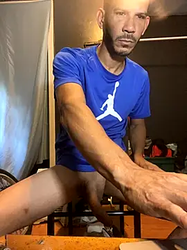 Snapshot of Chico_Bellaco chatting on September 26, 2025, 2:32 pm Chico Bellaco online show from September 26, 2025, 2:32 pm