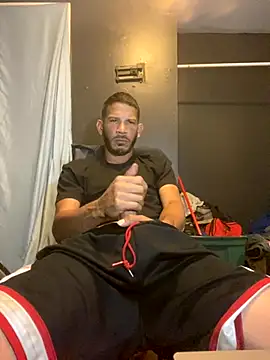 Snapshot of Chico_Bellaco chatting on October 9, 2025, 4:54 am Chico Bellaco online show from October 9, 2025, 4:54 am