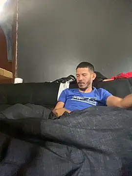 Snapshot of Chico_Bellaco chatting on October 21, 2025, 3:13 pm Chico Bellaco online show from October 21, 2025, 3:13 pm