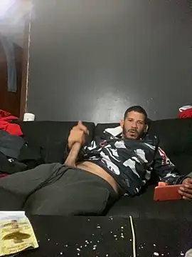 Snapshot of Chico_Bellaco chatting on October 23, 2025, 3:06 am Chico Bellaco online show from October 23, 2025, 3:06 am