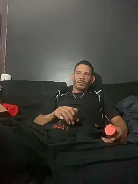 Snapshot of Chico_Bellaco chatting on October 31, 2025, 5:30 am Chico Bellaco online show from October 31, 2025, 5:30 am