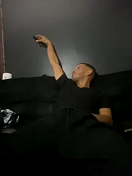 Snapshot of Chico_Bellaco chatting on November 2, 2025, 5:43 am Chico Bellaco online show from November 2, 2025, 5:43 am