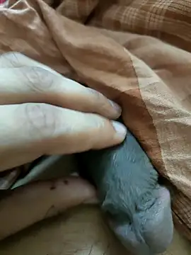 Bengali Boy75 online show from September 27, 2025, 5:18 pm