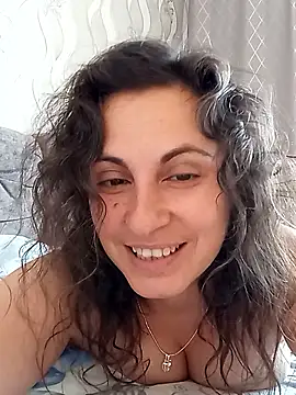 Snapshot of ShelaDiass chatting on October 20, 2025, 9:43 am ShelaDiass online show from October 20, 2025, 9:43 am