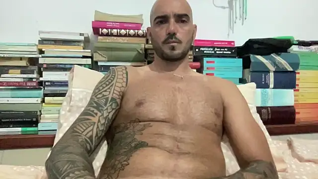 alessandromori91 online show from July 10, 2026, 11:18 pm