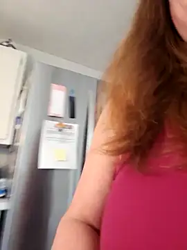 Snapshot of MsShelby40 chatting on November 8, 2025, 4:40 pm MsShelby40 online show from November 8, 2025, 4:40 pm