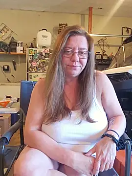 MsShelby40 online show from June 2, 2026, 10:12 pm