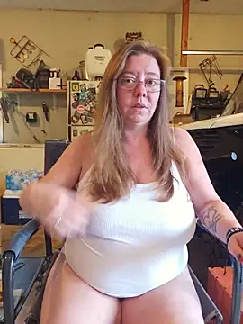 MsShelby40 online show from June 10, 2026, 10:30 pm