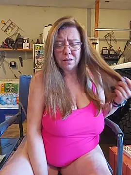 MsShelby40 online show from June 19, 2026, 10:46 pm
