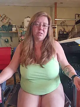 MsShelby40 online show from June 28, 2026, 8:26 pm