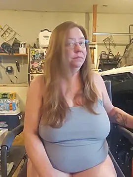 MsShelby40 online show from July 25, 2026, 10:18 pm