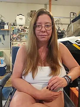 MsShelby40 online show from August 5, 2026, 5:49 pm