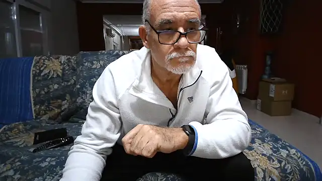 maduroguapo online show from January 14, 2025, 9:41 pm