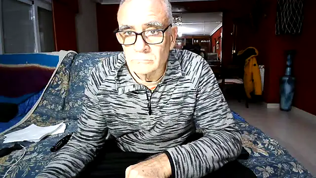 Snapshot of maduroguapo chatting on February 6, 2026, 9:29 pm maduroguapo online show from February 6, 2026, 9:29 pm