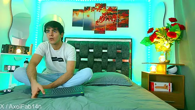 Alex and Fabian online show from March 8, 2025, 6:37 pm