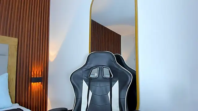 Snapshot of maroly_21 chatting on November 1, 2025, 12:18 pm maroly 21 online show from November 1, 2025, 12:18 pm