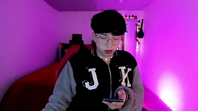 Snapshot of AnggelONfiree chatting on November 12, 2025, 3:40 am AnggelONfiree online show from November 12, 2025, 3:40 am