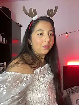 Snapshot of Isa_bel chatting on December 26, 2024, 4:32 am Isa bel online show from December 26, 2024, 4:32 am