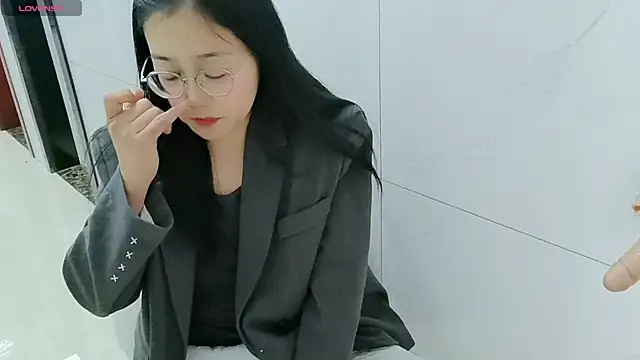 Snapshot of luoxuwen chatting on March 6, 2025, 7:14 am luoxuwen online show from March 6, 2025, 7:14 am