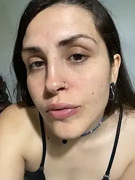 Snapshot of isadelasestrellas chatting on October 5, 2025, 2:04 pm isadelasestrellas online show from October 5, 2025, 2:04 pm