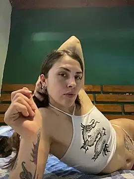 isadelasestrellas online show from February 3, 2026, 3:28 pm