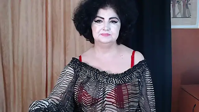  MissJ  online show from April 4, 2026, 8:50 pm