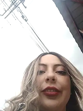 madelaine- online show from October 1, 2025, 8:59 pm