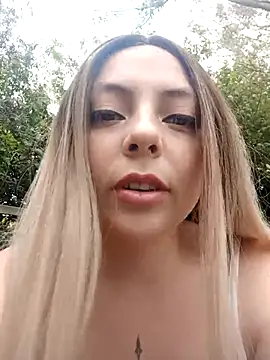 madelaine- online show from October 9, 2025, 7:34 pm