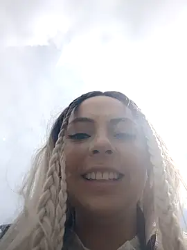 madelaine- online show from October 16, 2025, 7:04 pm