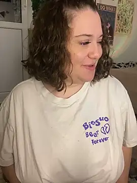 Snapshot of DaisyBooom chatting on December 22, 2024, 6:59 pm DaisyBooom online show from December 22, 2024, 6:59 pm