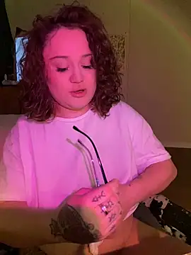 Snapshot of DaisyBooom chatting on March 2, 2025, 7:02 pm DaisyBooom online show from March 2, 2025, 7:02 pm