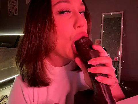 Snapshot of DaisyBooom chatting on September 28, 2025, 6:13 pm DaisyBooom online show from September 28, 2025, 6:13 pm