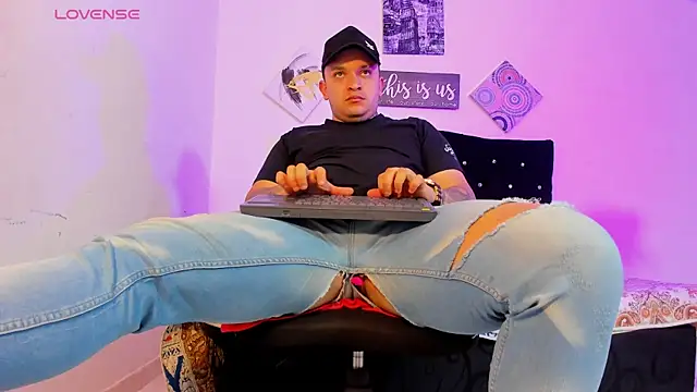 tony landri online show from October 7, 2025, 1:52 pm