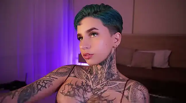 Snapshot of AliceShazaham_ chatting on December 7, 2024, 5:48 am AliceShazaham online show from December 7, 2024, 5:48 am