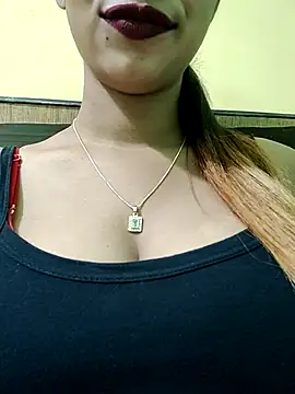 Snapshot of RUPAI009 chatting on March 13, 2025, 10:26 am RUPAI009 online show from March 13, 2025, 10:26 am