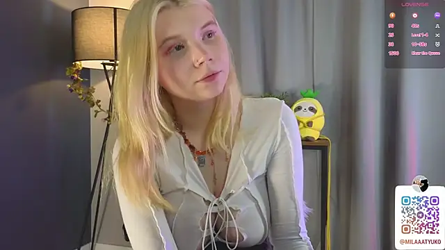 DaisyElmers online show from February 4, 2025, 8:46 am